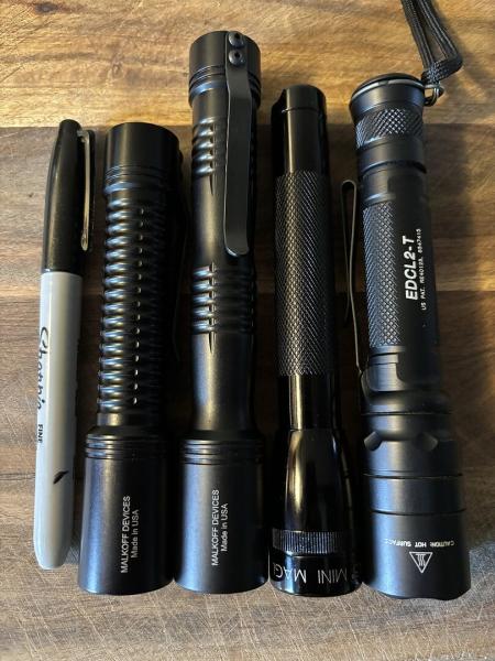 MDC 2AA Flashlight